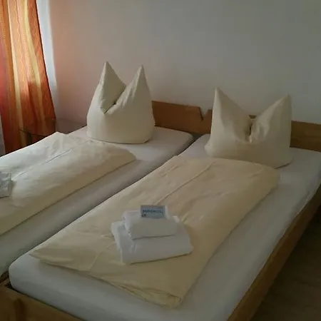 Zur Dicken Eiche 酒店